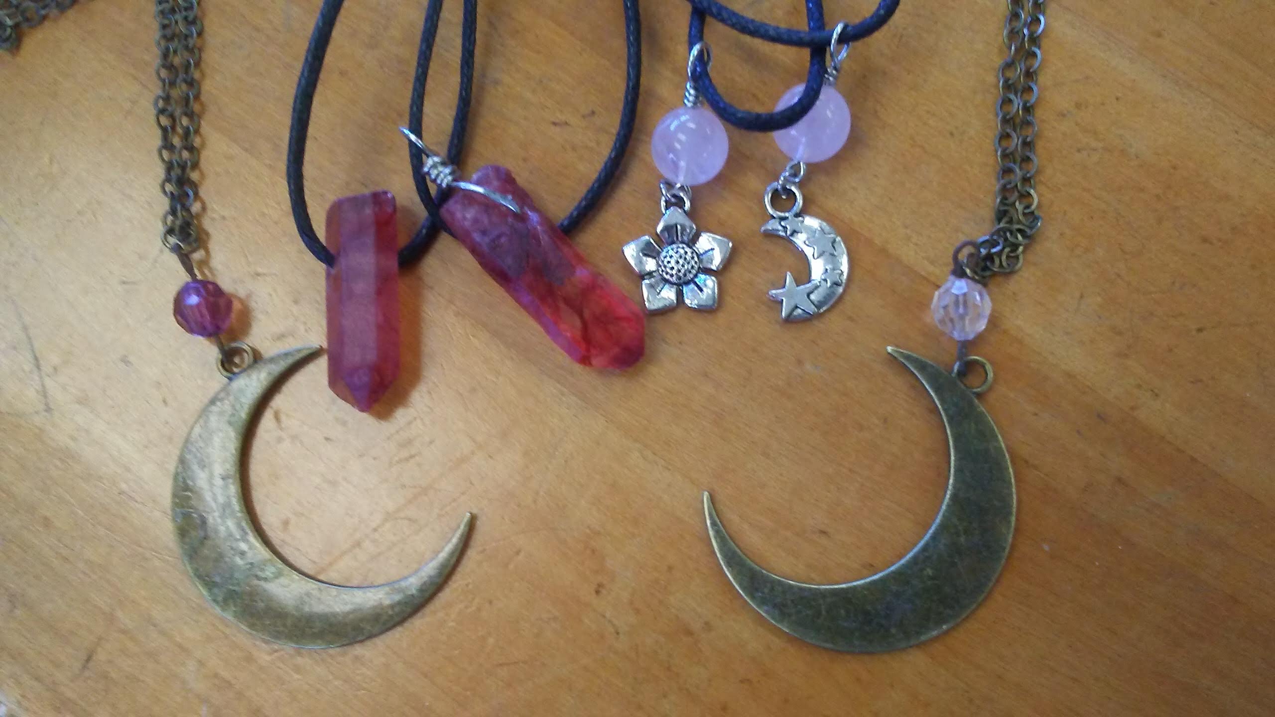 Moon-pendants