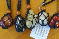 Gemstone-pendants-with-net