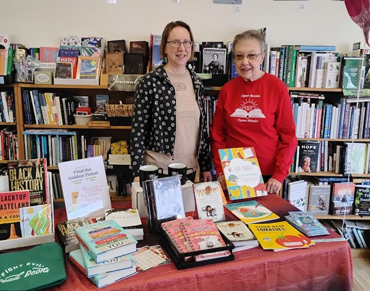 Love Your Indie Bookstore!